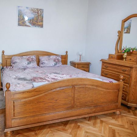 Apartman Marta I Soba Maja Gradiste Εξωτερικό φωτογραφία