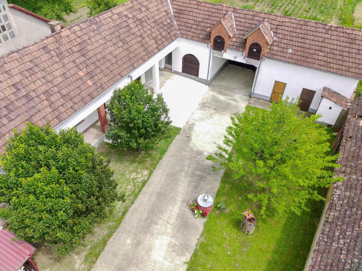 Apartman Marta I Soba Maja Gradiste Εξωτερικό φωτογραφία